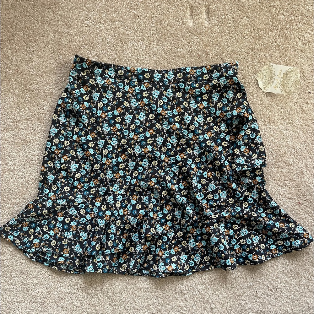 BRAND NEW ALTAR’D STATE FLORAL SKIRT